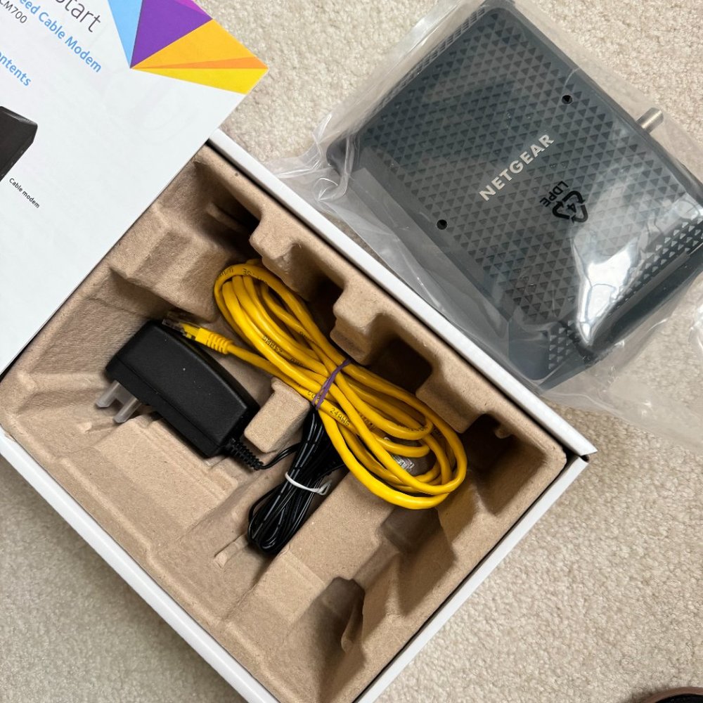 Netgear CM700 high speed cable modem - Picture 3 of 9